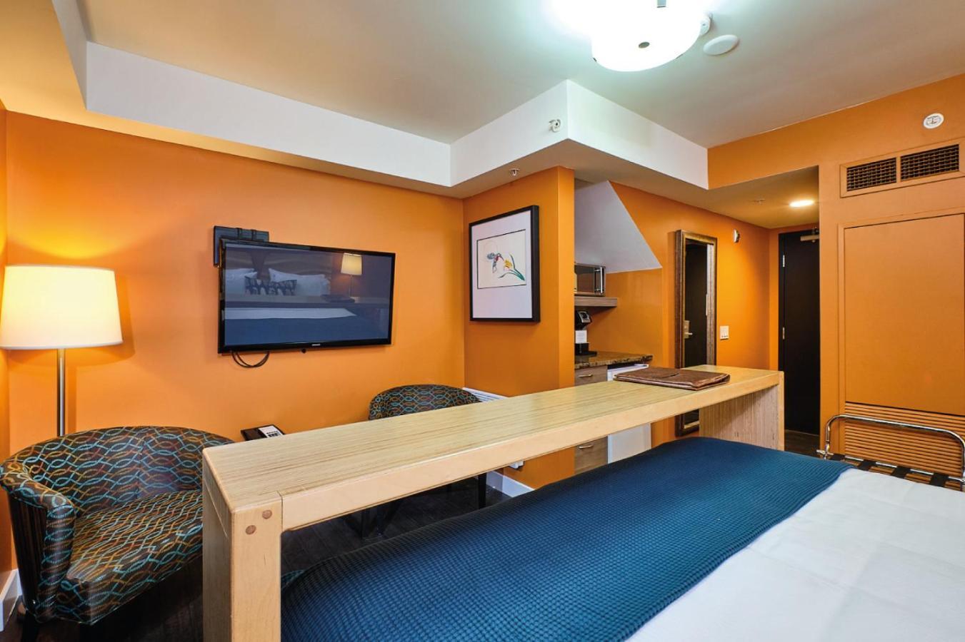 スクエシェーズ ロッジ バンクーバー 部屋 写真
